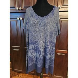 French Blue 2X top handkerchief hem sparkle blue and white tee shirt